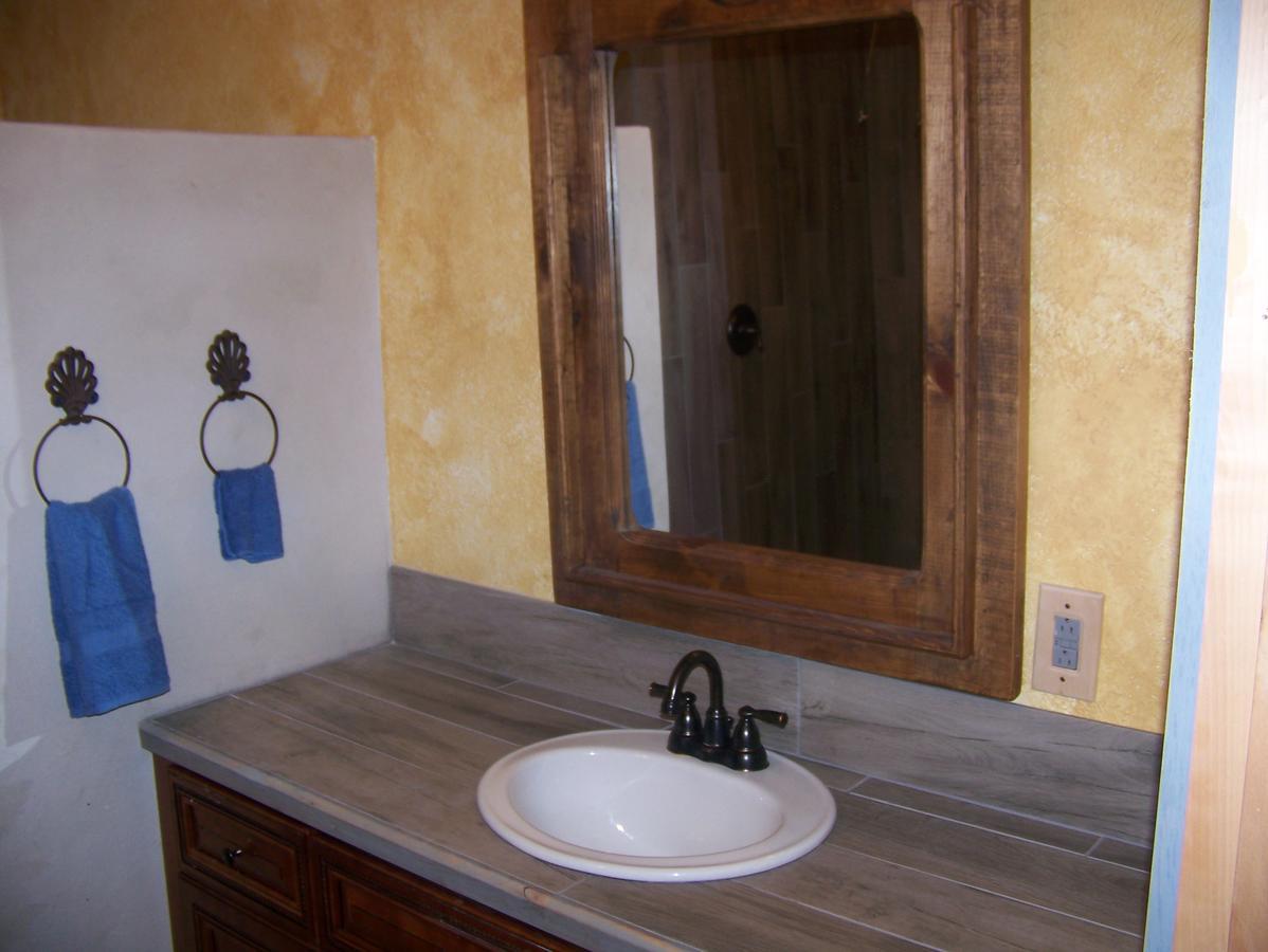 Breezy Hills Cottages - Hill Top Cottage Fredericksburg Bagian luar foto