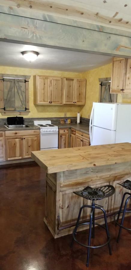 Breezy Hills Cottages - Hill Top Cottage Fredericksburg Bagian luar foto